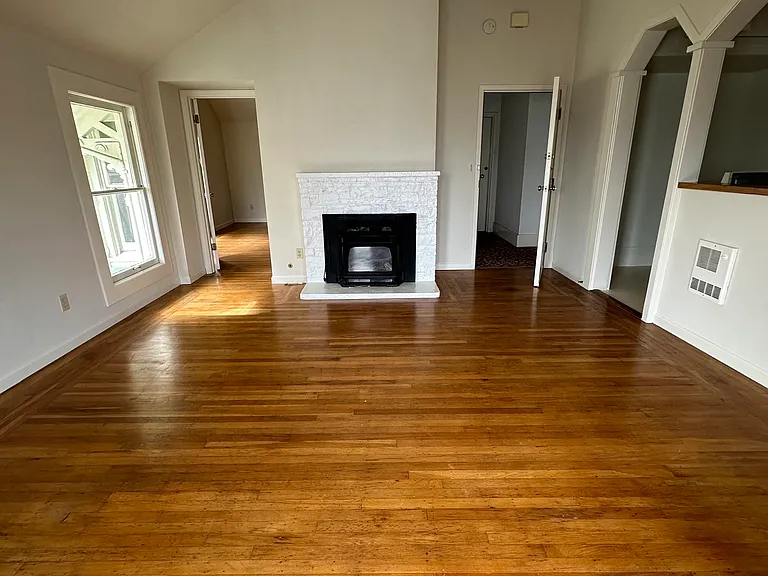 2614 California St #5 — Photo 1