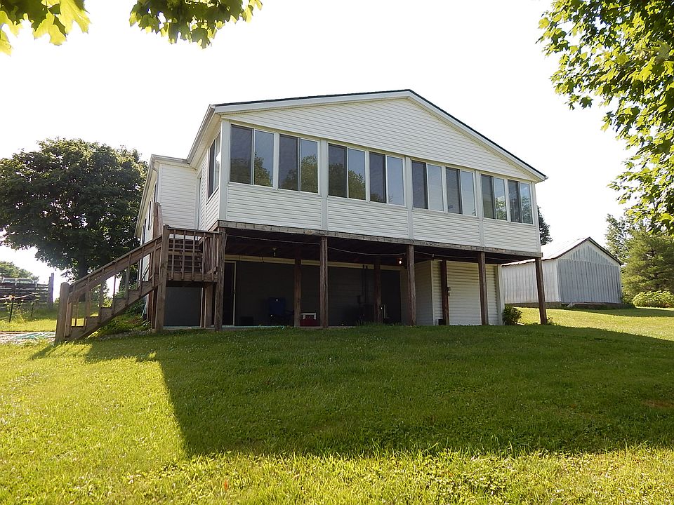 2nd image of 1745 Rhodelia Rd