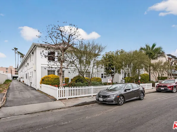 5223 Corteen Pl, Valley Village, CA 91607