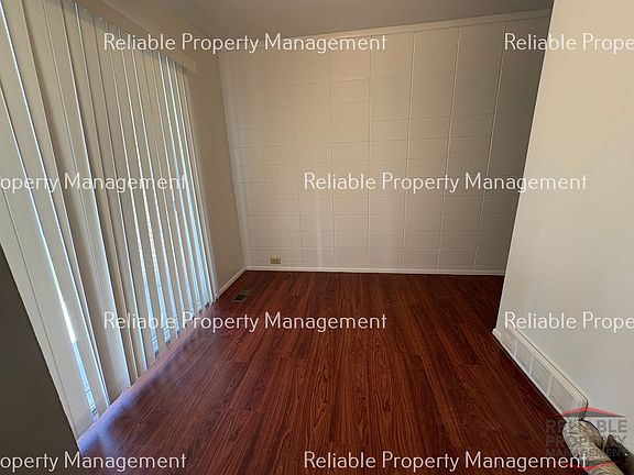 4th image of 1290 Saint Clair Rd #1290