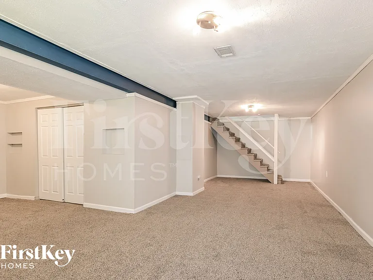 721 Cedar Glen Dr — Photo 13