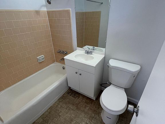 5th image of 4532 Bancroft St #4532