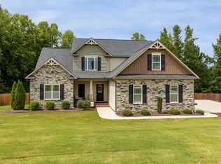140 N Sunset Rdg, Willow Springs, NC 27592