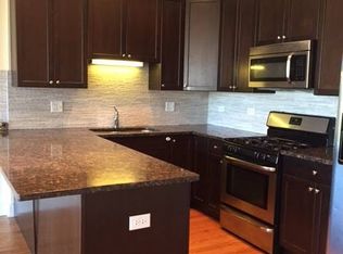 19 N Bishop St APT 4, Chicago, IL 60607