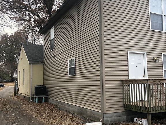 3rd image of 901 Journal Ave #B