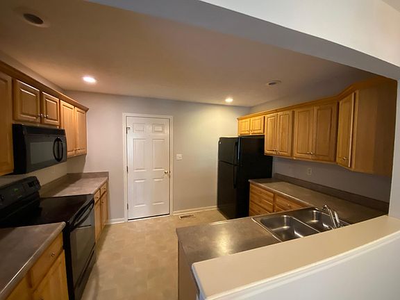 5th image of 287 Lost River Ln