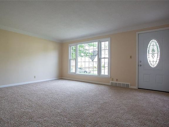 3rd image of 2301 E 290th St