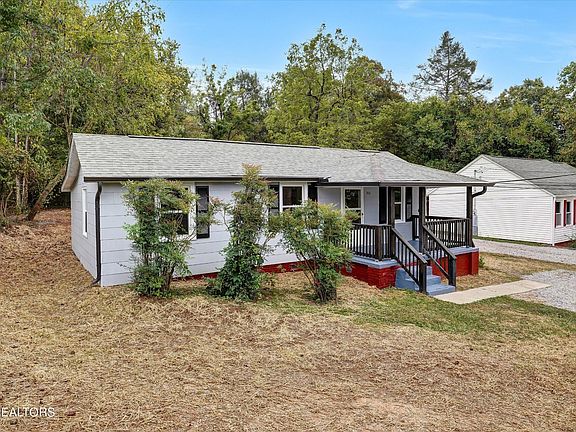 2nd image of 3042 Forestdale Ave
