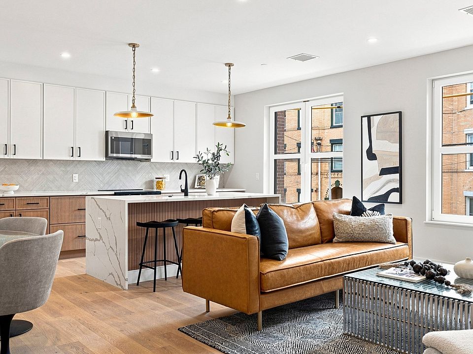 1st image of 27 Guild St #202