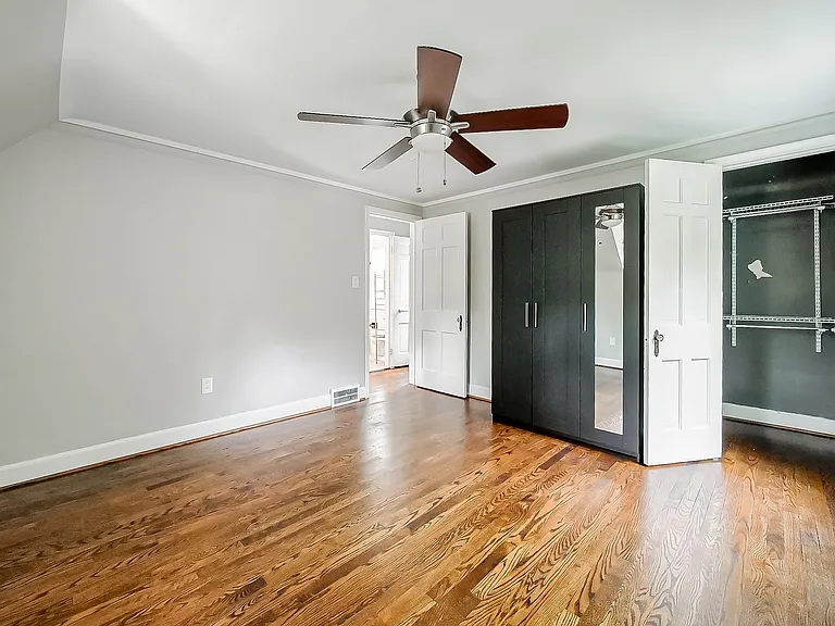 21530 Olmstead St — Photo 17