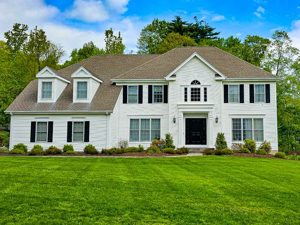 12 Thornwood Lane, Avon, CT 06001