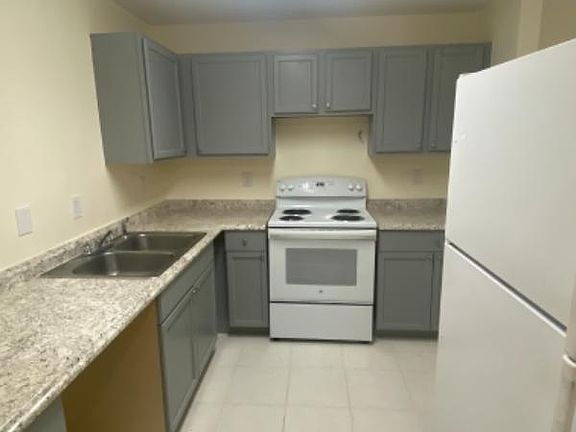 5th image of 4620 Douglas Ln