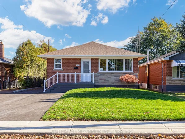 387 E 19th St, Hamilton, ON L9A 4S9