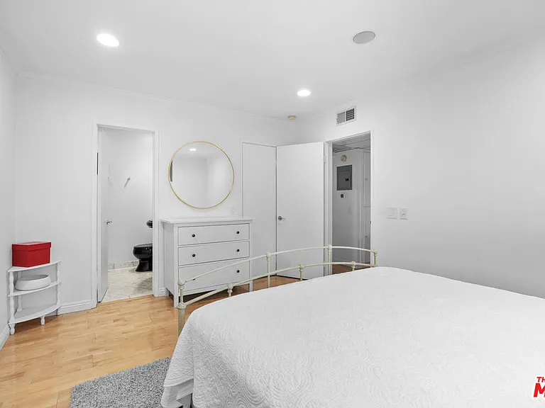 1515 S Beverly Dr #202 — Photo 12