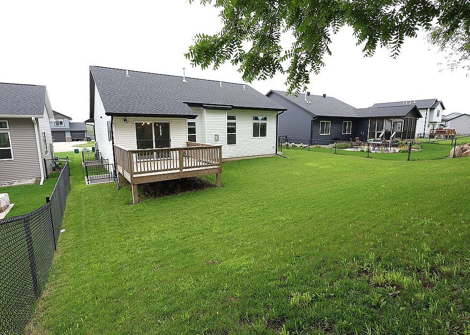 2nd image of 768 Aiden St