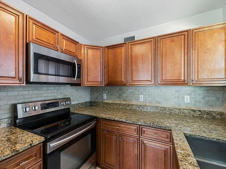 102 SE El Sito Ct — Photo 10