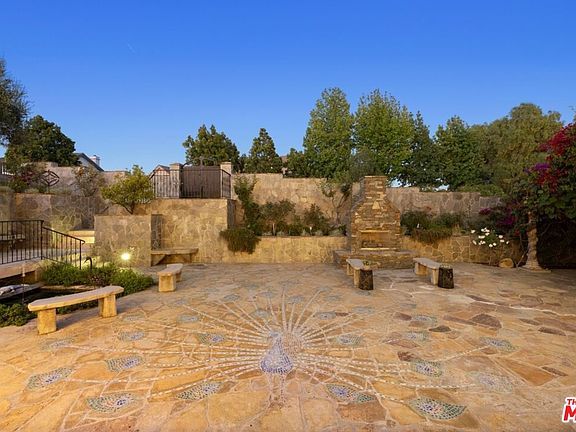 4th image of 2695 Shady Ridge Ln