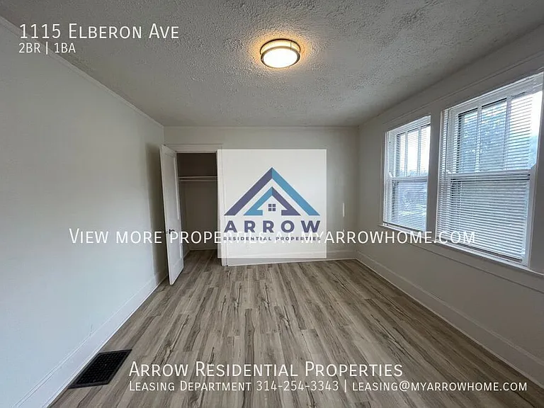 1115 Elberon Ave — Photo 11