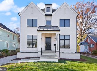 1620 N Garfield St, Arlington, VA 22201