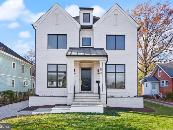 1620 N Garfield St, Arlington, VA 22201