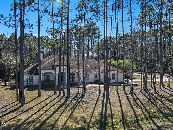 3rd image of 193 BELMONT Drive