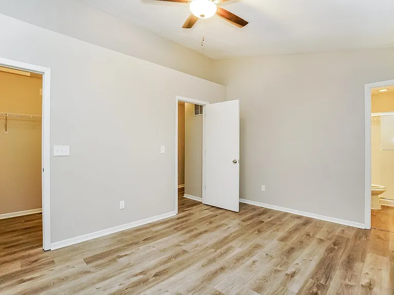 490 Durham Ln — Photo 15
