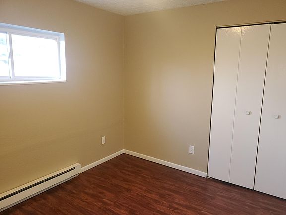 4th image of 180 Manor Dr APT 6