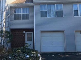 85 Deer Court Dr, Middletown, NY 10940