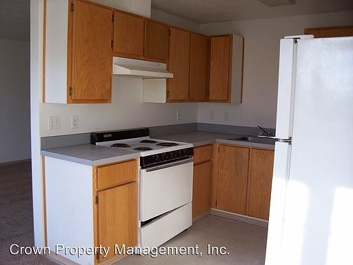 2nd image of 120 N 10th St