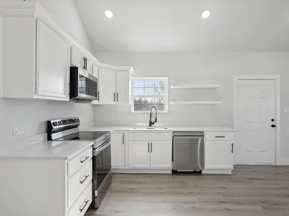 215 Sycamore St, Hillsboro, TX 76645