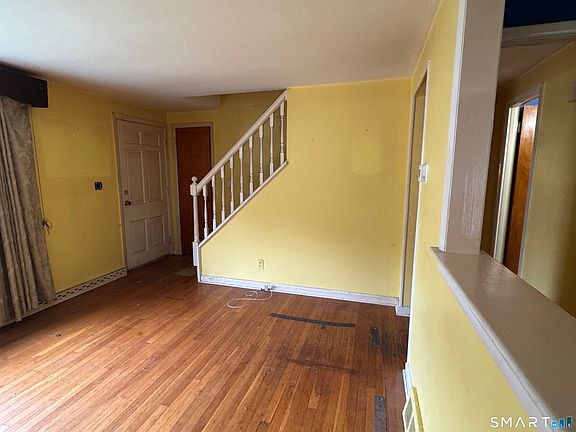 5th image of 44 Beaverbrook Road