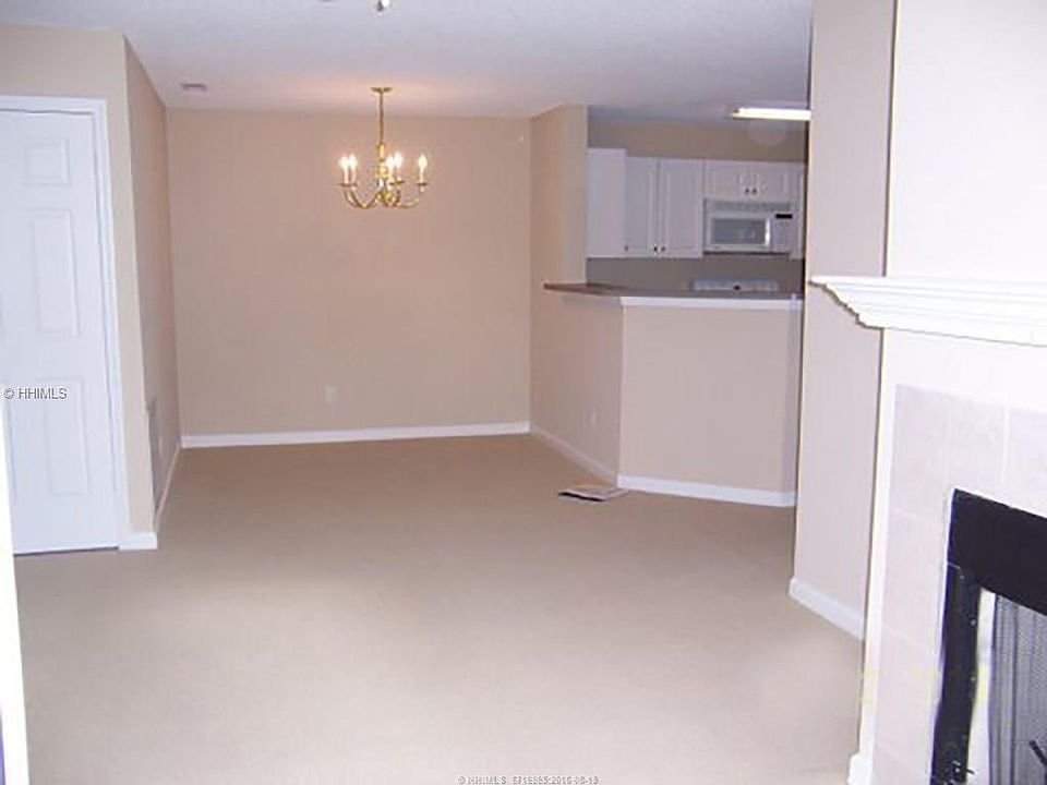 2nd image of 100 Kensington Blvd
