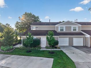 46 Firebush Ln, Northfield, OH 44067