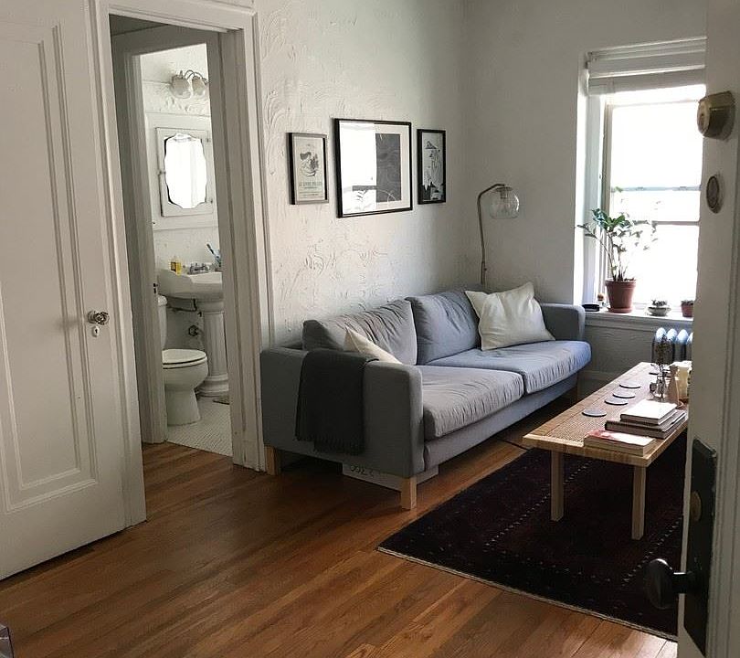 1st image of 2300 Harriet Ave APT 204