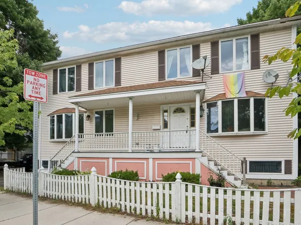 309 Beacon St, Somerville, MA 02143