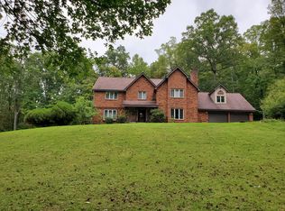 907 Copperhead Rd, Hico, WV 25854