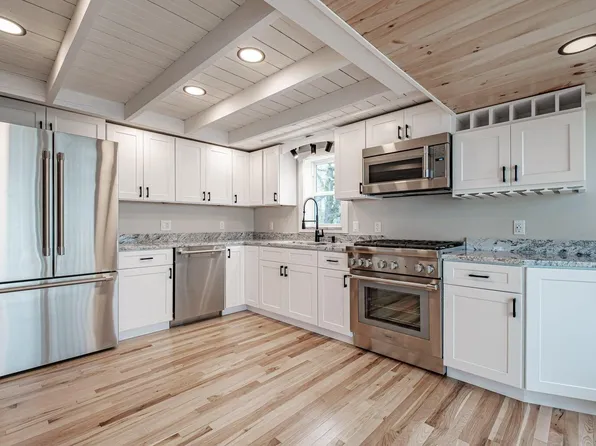 162 E East Grand Avenue #401, Old Orchard Beach, ME 04064