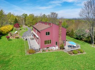 81 Iron Mountain Rd, Warwick, NY 10990