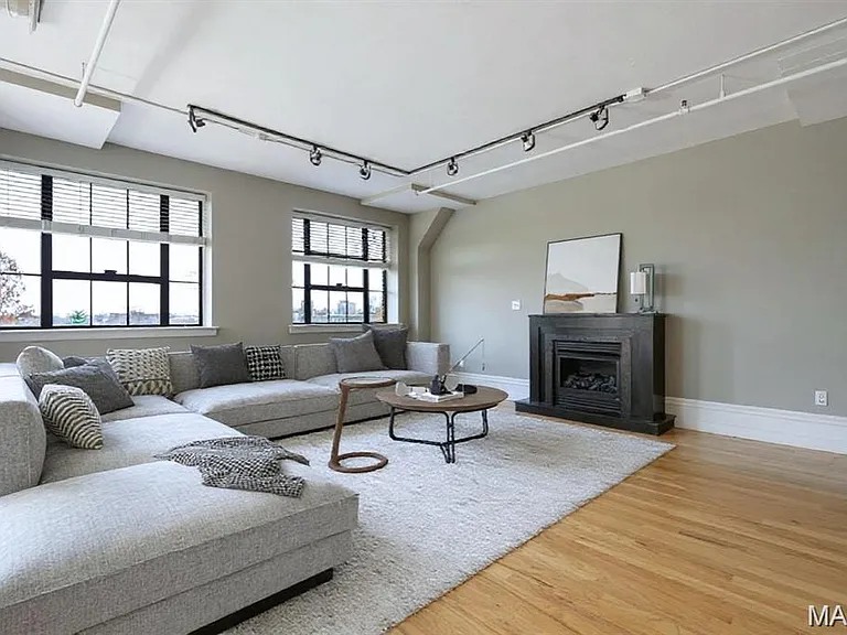 4901 Washington Blvd #4B — Photo 5