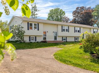 14 Marshall St #2, North Rustico, PE C0A1N0