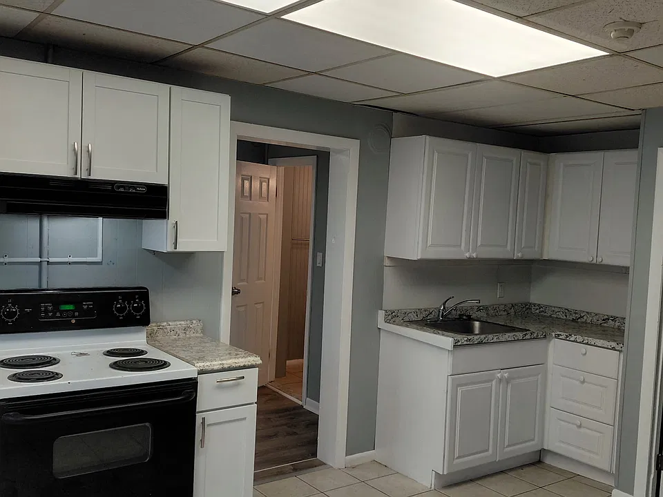 34 Nichols St #2C