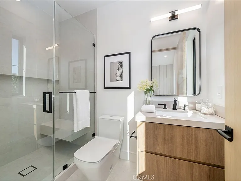 12207 Valleyheart Dr — Photo 21