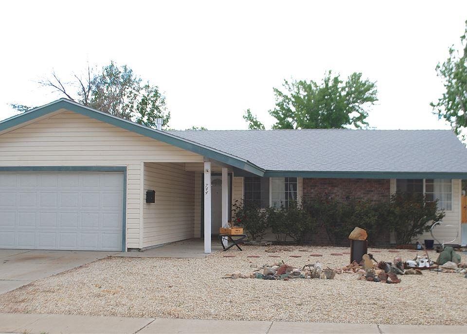 1st image of 744 Glen Meadow Dr