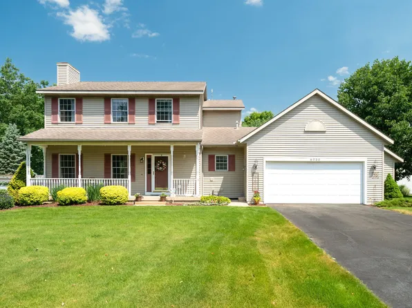 6050 Country Place Dr SE, Alto, MI 49302