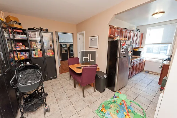 Rented by Highline Residential | media 20