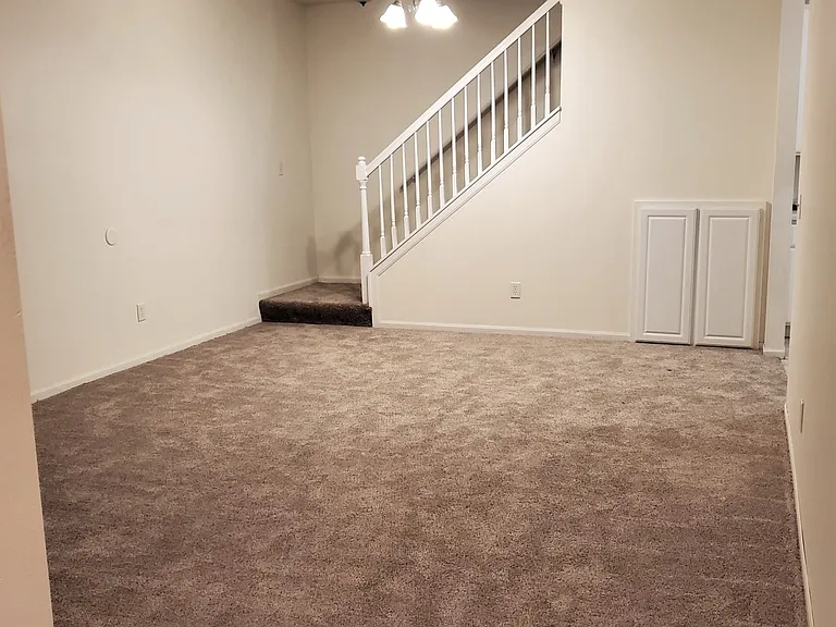 10 Bridgewater Trl — Photo 5