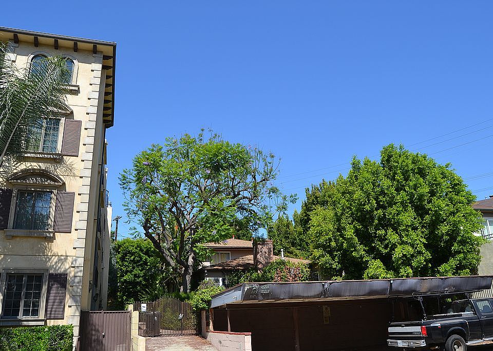1st image of 1821 Pandora Ave