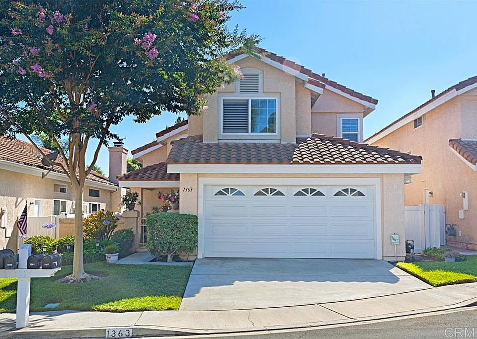 2nd image of 1363 Montego Ct