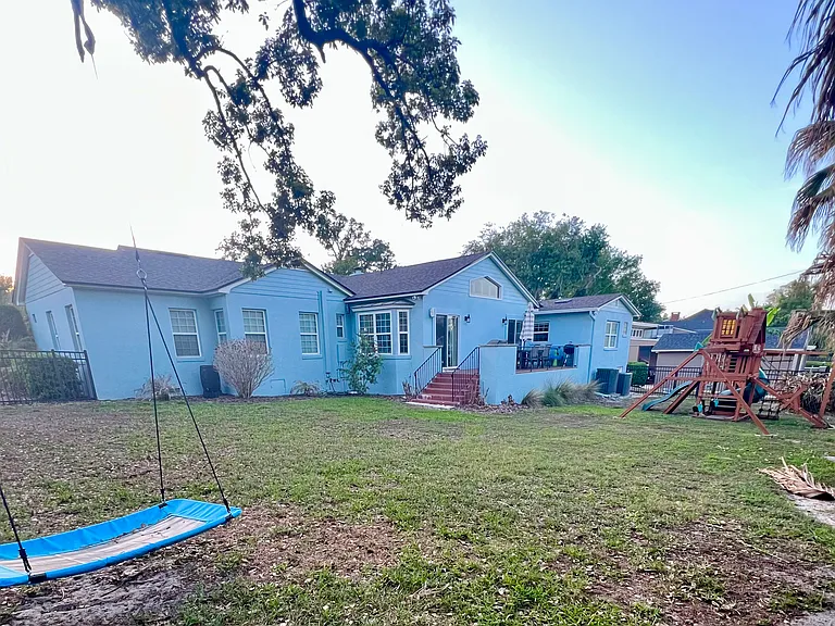2408 Cambridge Ave — Photo 38