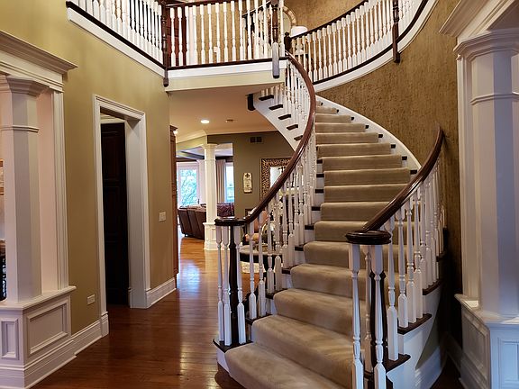 2nd image of 216 Claremont Dr